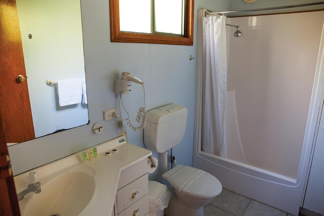 Crystal Brook Tourist Park Hotel Doncaster East Room photo
